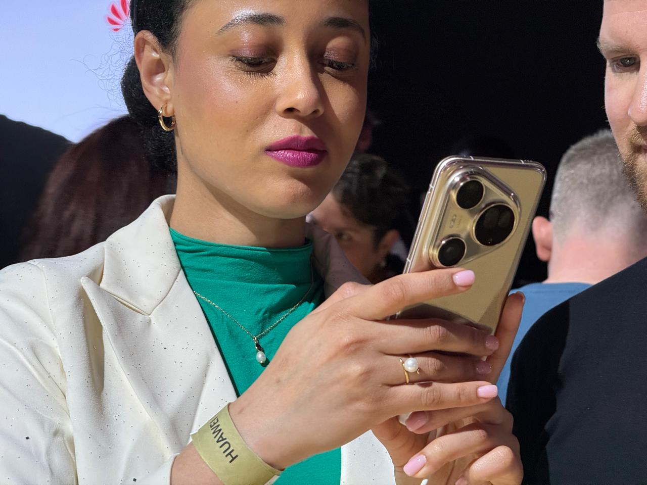 Huawei Pura 80 Ultra (foto: Susetyo/Uzone)